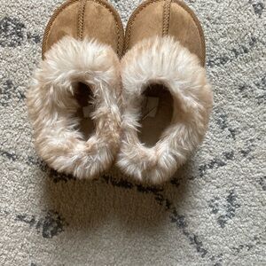 Cozy Tan Kids Shoes with Faux Fur Lining